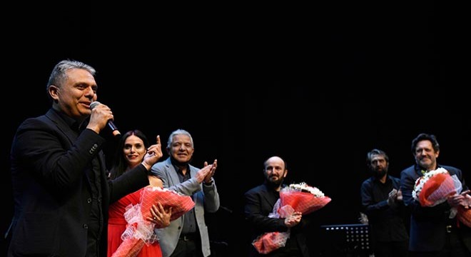 Muratpaşa'dan Nazım geçti