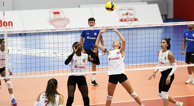 Muratpaşa'nın Sultanları, İstanbul Büyükşehir'i konuk ediyor