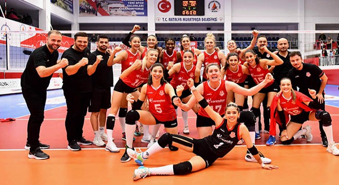 Muratpaşa'nın Sultanları, lider Göztepe'yi mağlup etti