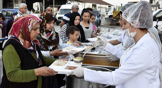 Muratpaşa'nın iftar sofrası Kırcami'de