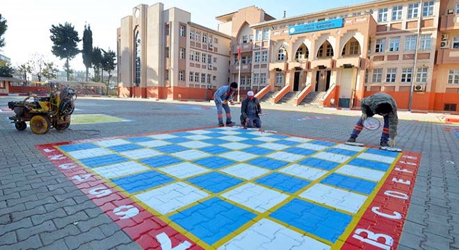 Muratpaşa okulları yeniliyor