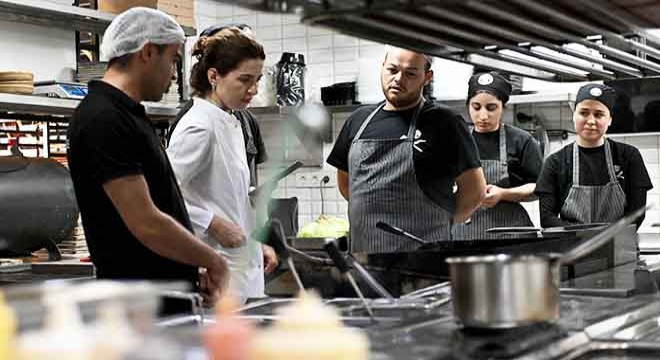 Muratpaşa da 50 işletmeye hijyen bilgilendirmesi yapıldı