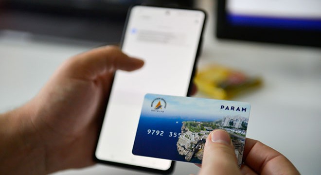 Muratpaşalı, 'Kazandıran kart' ile 143 bin lira kazandı