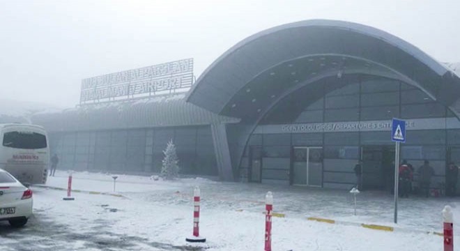 Muş'ta hava ulaşımına sis engeli