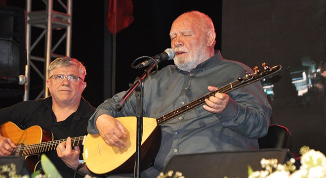 Musa Eroğlu, Gazipaşa'da konser verdi