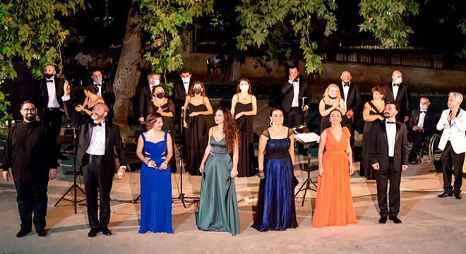 Müzede opera keyfi