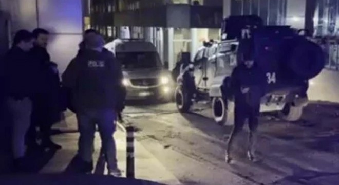 Müzikholde silahlı çatışma: 2'si polis 5 yaralı
