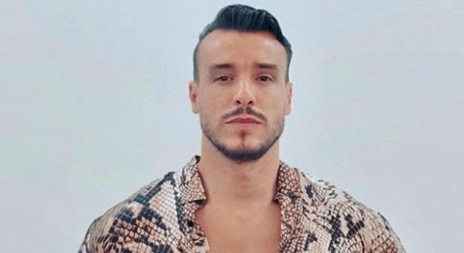 Müzisyen Cem Adrian'ın acı günü, babası vefat etti
