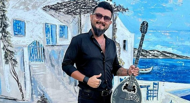 Müzisyenin evine baltalı saldırı kamerada