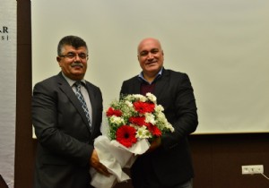 Profesöre göre Erdoğan Atatürk'ten daha çok seviliyor