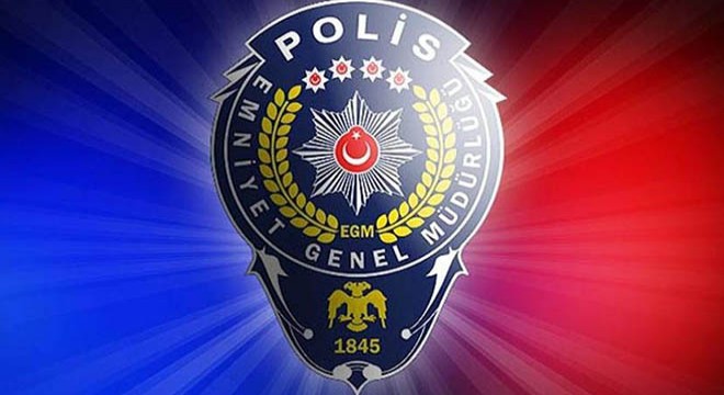 Nefes kesen hırsız-polis kovalamacası kamerada