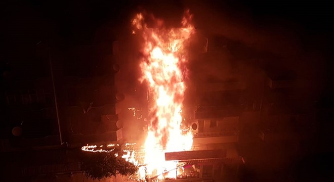 Niğde de korkutan yangın; 1 iş yeri ile 4 daire zarar gördü