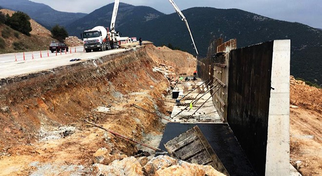 Nurdağı’nda çöken yolda çalışma başlatıldı