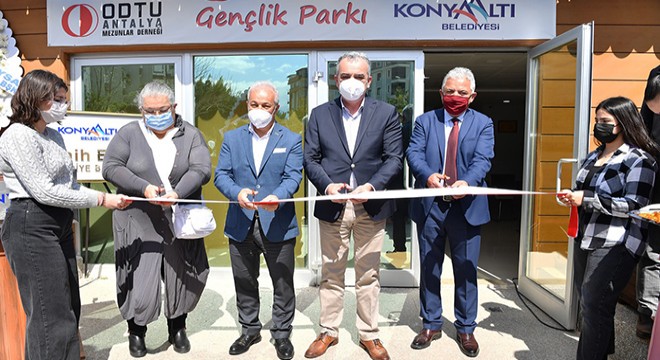 ODTÜ Gençlik Parkı Konyaaltı'nda hizmete açıldı