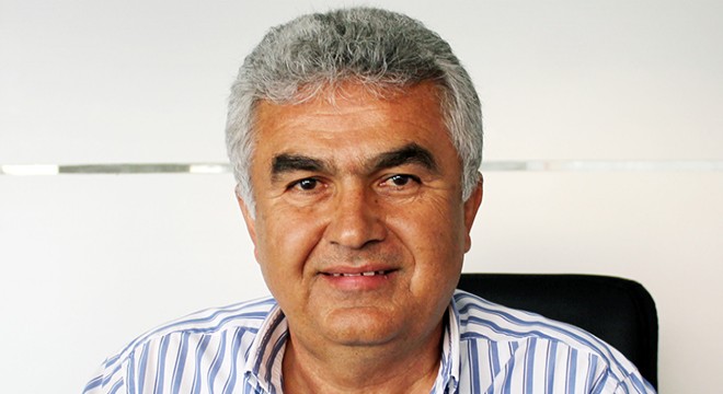 Oğlak, kalbi ve iç organları dışarıda dünyaya geldi