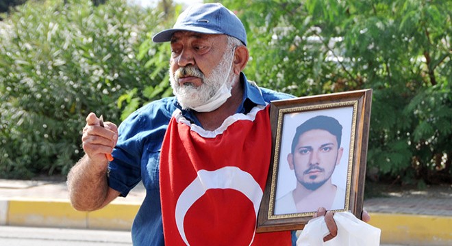 Oğlunun katillerine verilen cezayı az bulan babadan eylem