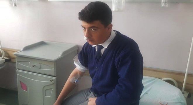 Öğrenci servisi ile kamyon çarpıştı: 10 yaralı