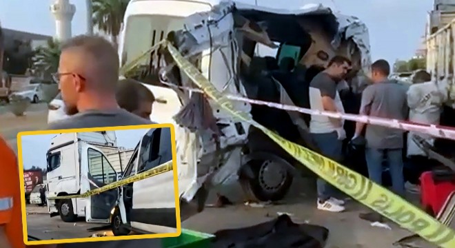 Öğrenci minibüsü TIR’a çarptı: 2 ölü, 10 yaralı