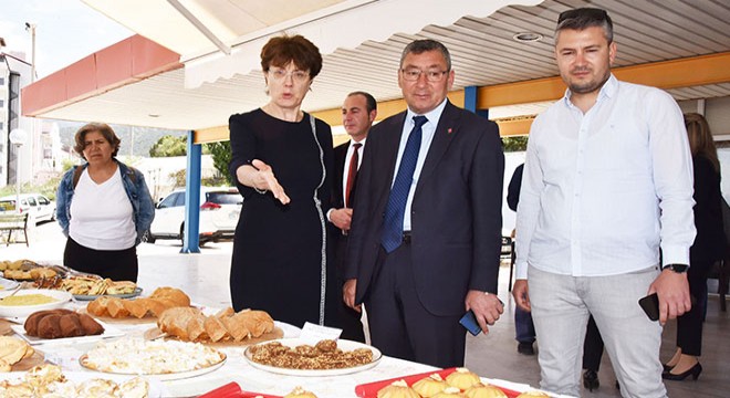 Öğrenciler glutensiz besin hazırladı