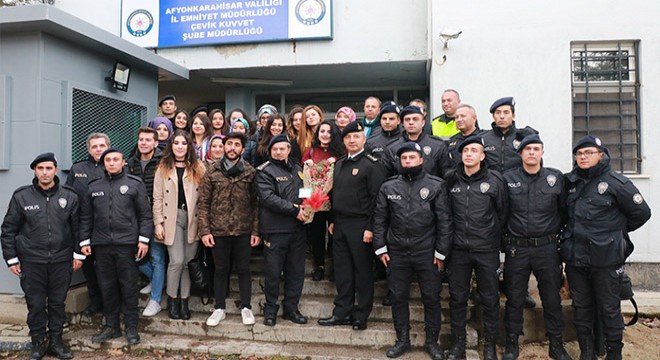 Öğrencilerden Emniyet Müdürlüğü ne ziyaret