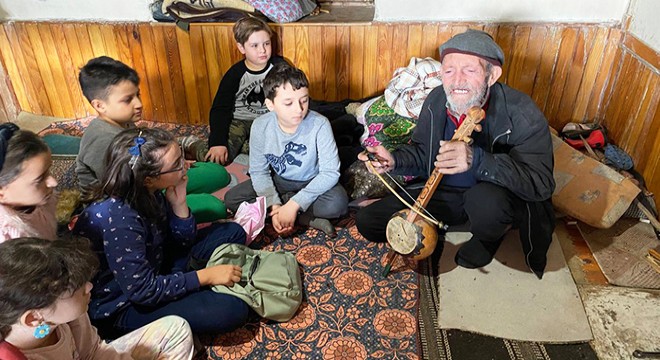 Öğrencilerden ıklık ustası Kök e ziyaret