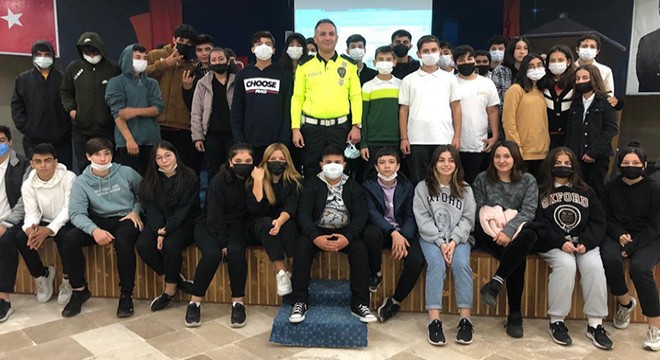 Öğrencilere 'Trafik Dedektifleri' eğitimi