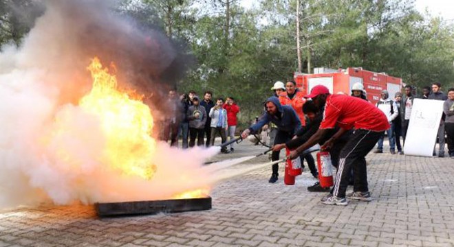 Öğrencilere yangın eğitimi