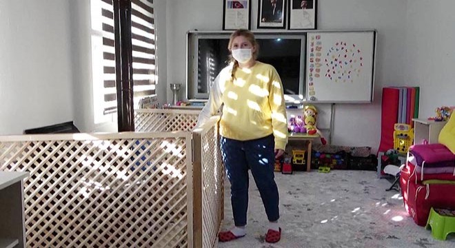 Öğrencileri için köyde kendi imknlarıyla anasınıfı açtı
