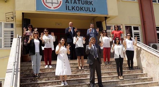 Öğretmenlerden 23 Nisan'a özel klip