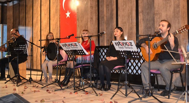 Öğretmenlere müzik ve şiir dinletisi