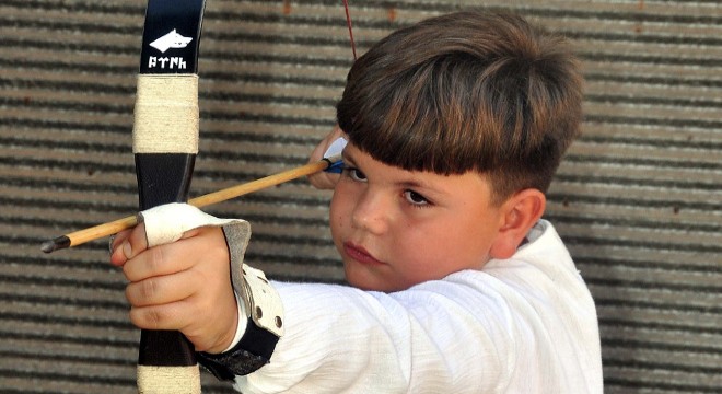 Okçuluk Yarışmasında Dünya birincisi oldu