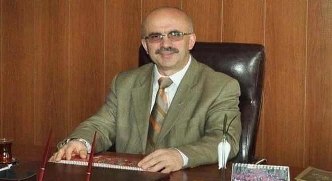 Okul müdürü ve babası, 5 gün arayla koronavirüsten öldü