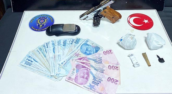 Okul servisinde uyuşturucu madde ele geçirildi