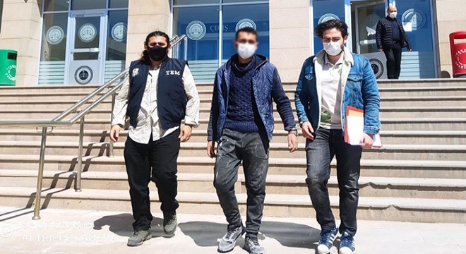 Okula molotoflu saldırı hükümlüsü, 7 yıl sonra yakalandı