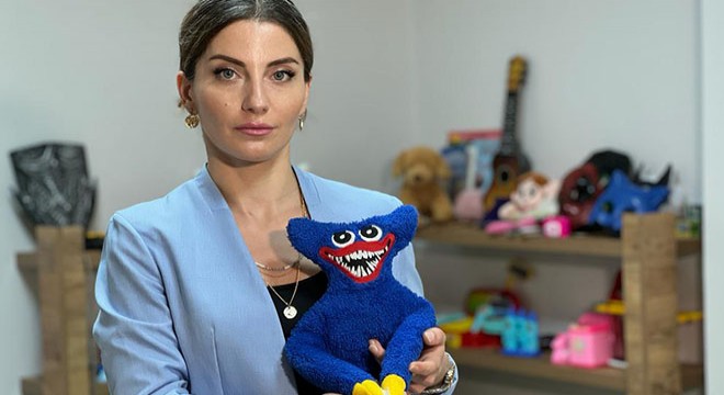 Okullarda peluş oyun karakteri Huggy Wuggy dehşeti