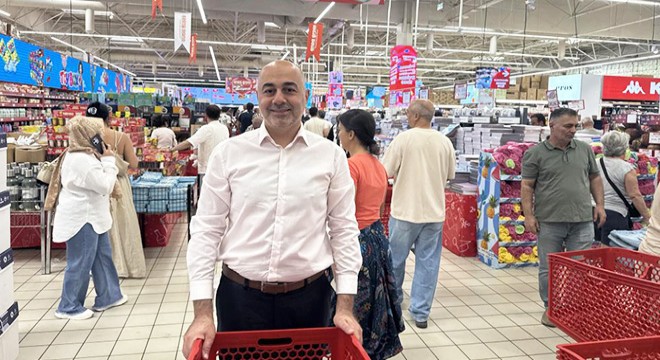 Okulların açılmasına kısa süre kala velilerin kırtasiye telaşı başladı