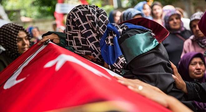 Öldürülen avukat son yolculuğuna uğurlandı