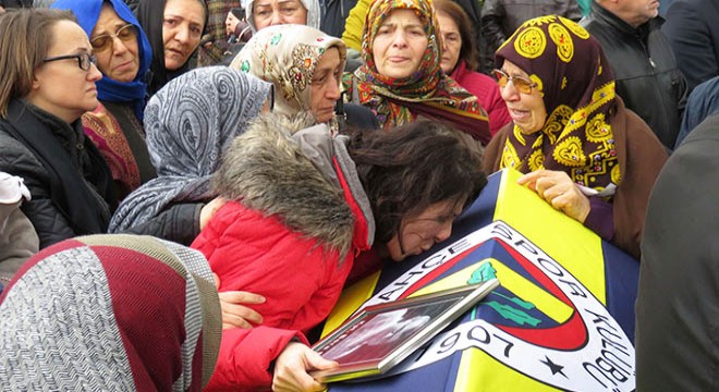 Hint Okyanusu'nda öldürülen kaptan son yolculuğuna uğurlanıyor