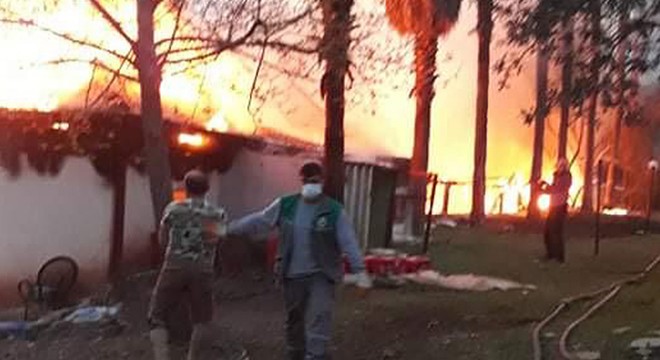 Olimpos'taki bungalov pansiyonda yangın çıktı