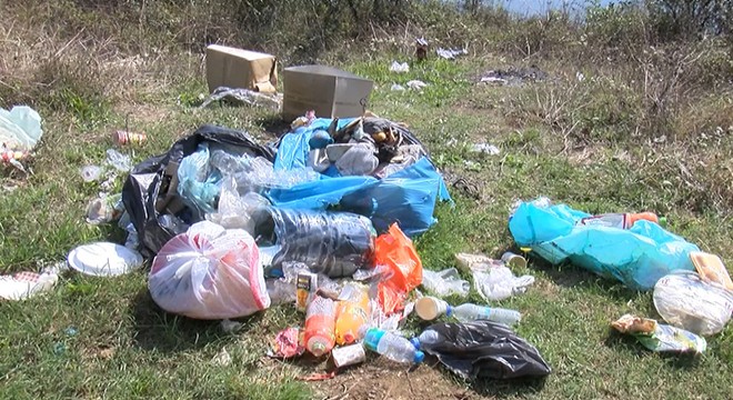 Ömerli Barajı'nın çevresi çöplüğe döndü
