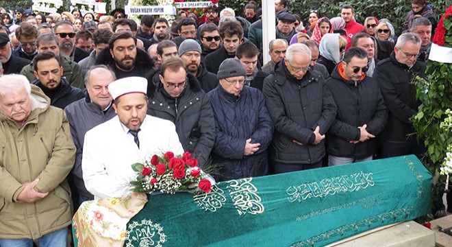 Önce uçak saatini sonra koltuğunu değiştirdi