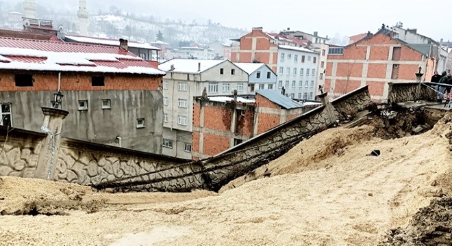 Ordu’da heyelan; 3 bina tahliye edildi