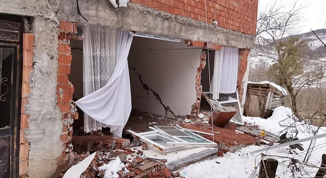 Ordu'da heyelan riskiyle boşaltılan ev sayısı 14'e çıktı