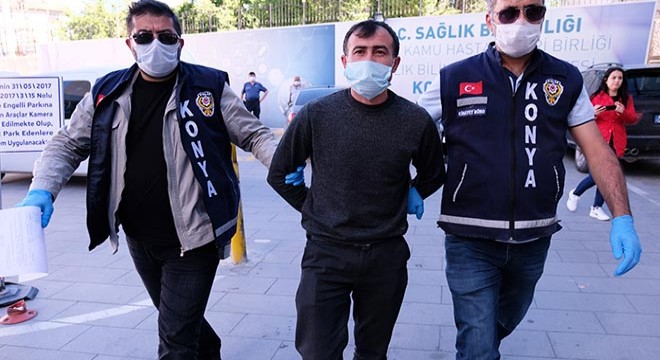 Ortağını iş yerinde öldürüp, polisin gelmesini bekledi