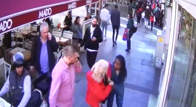 Ortalığı birbirine katan Nijeryalı kadın kamerada
