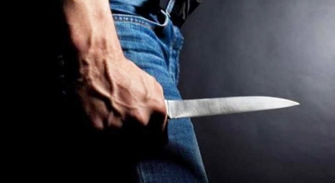 Ortaokul öğrencisi, tartıştığı liseliyi bıçakladı