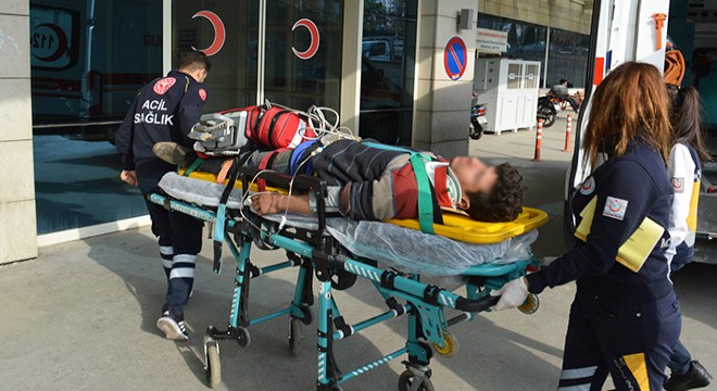 Osman'ı ambulansa yetiştirmek isterken kaza yaptılar