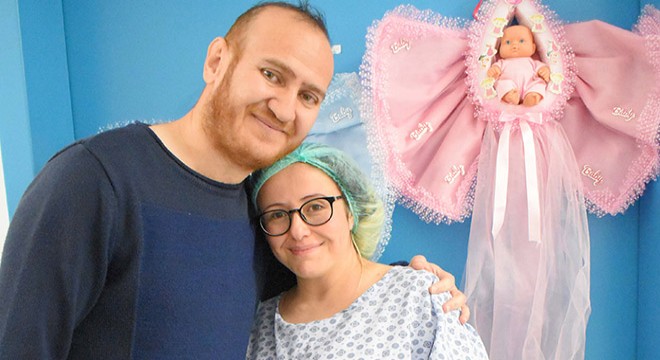 Osmaniye'den Antalya'ya gelen çiftin ikizleri dünyaya geldi