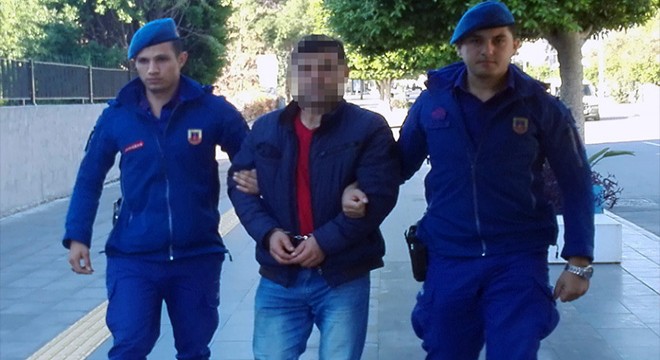 Otelden çaldığı içecekleri sattı