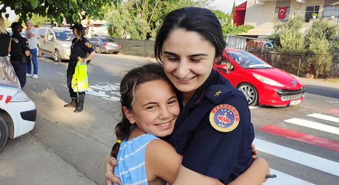 Otizmli çocuklardan yaya yoluna kırmızı çizgi
